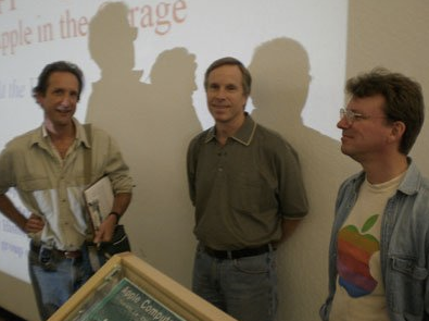 Dan Kotkke, số. 12, Randy Wigginton, số 6, Chris Espinosa, số 8. Dan Kotkke, số. 12, Randy Wigginton, số 6, Chris Espinosa, số 8.