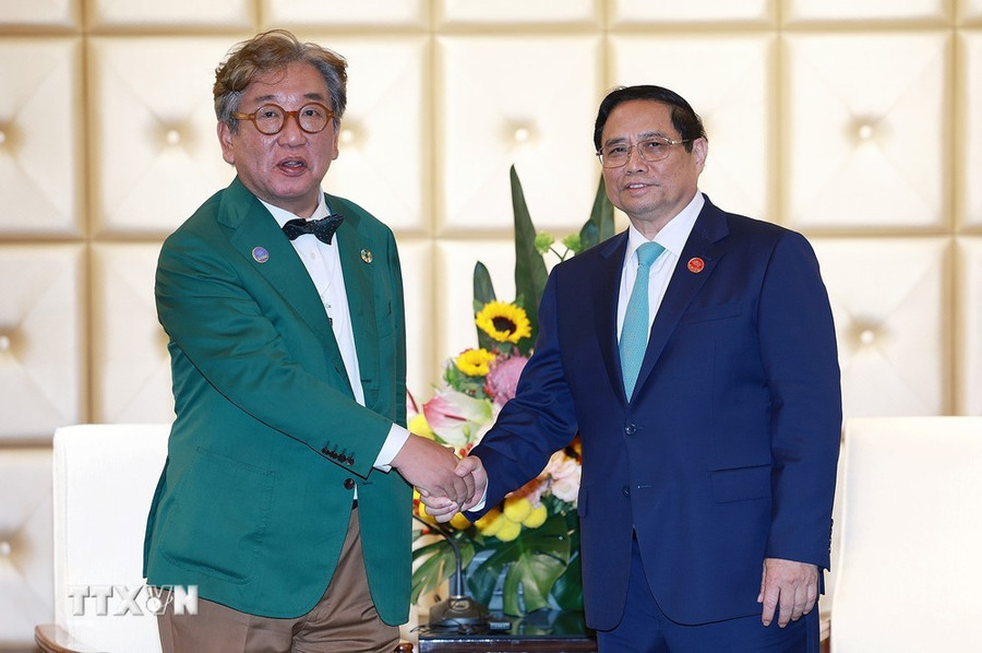 Thủ tướng Phạm Minh Chính tiếp Chủ tịch Ủy ban về Trung hoà Carbon và Tăng trưởng xanh Hàn Quốc Kim Sang-hyup. (Ảnh: Dương Giang/TTXVN) Thủ tướng Phạm Minh Chính tiếp Chủ tịch Ủy ban về Trung hoà Carbon và Tăng trưởng xanh Hàn Quốc Kim Sang-hyup. (Ảnh: Dương Giang/TTXVN)