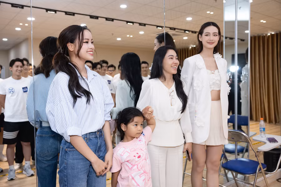 Hoa hậu Lê Nguyễn Bảo Ngọc và Á hậu Đào Hiền.