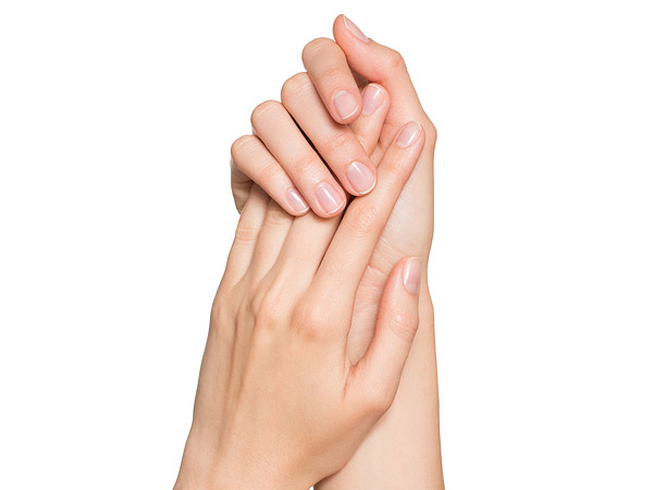 Mẹo số 6: Đảm bảo rằng bạn giữ chân và tay khô ráo và lau khô ngay sau khi rửa nước trong mùa đông, để giữ ấm. Mẹo số 6: Đảm bảo rằng bạn giữ chân và tay khô ráo và lau khô ngay sau khi rửa nước trong mùa đông, để giữ ấm.