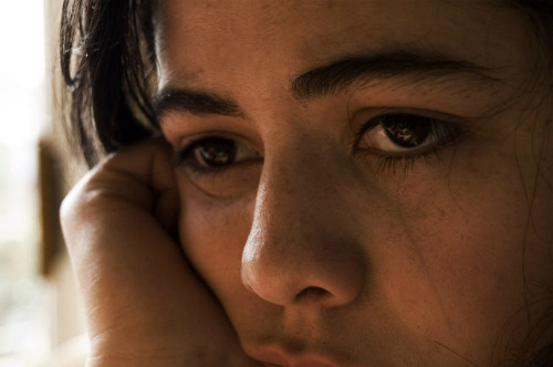 Ảnh minh họa: Elephantjournal. mat-tien-ty-mua-bua-yeu-giu-chong