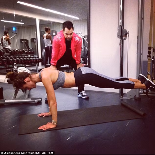 Hành trình để trở thành một thiên thần của Victoria’s Secret