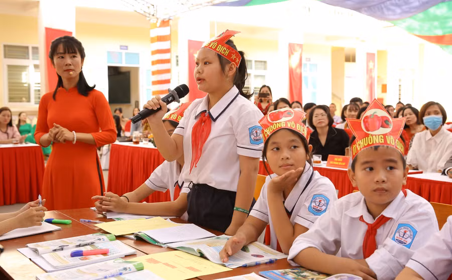 Tiết lên lớp chuyên đề của cô Loan.