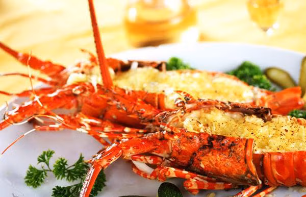 7 cách chế biến tôm hùm ngon hấp dẫn, dễ làm tại nhà