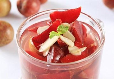 Cách ngâm mận làm nước uống thanh nhiệt mùa hè - Ảnh 2