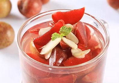 Cách ngâm mận làm nước uống thanh nhiệt mùa hè - Ảnh 2 Cách ngâm mận làm nước uống thanh nhiệt mùa hè - Ảnh 2