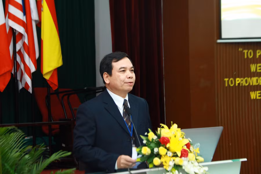 Ông Hoàng Đức Minh phát biểu tại hội thảo