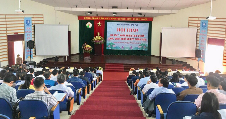 Trên 160 đại biểu đến từ các trường ĐH, CĐ sư phạm khu vực phía Nam tham gia hội thảo Trên 160 đại biểu đến từ các trường ĐH, CĐ sư phạm khu vực phía Nam tham gia hội thảo