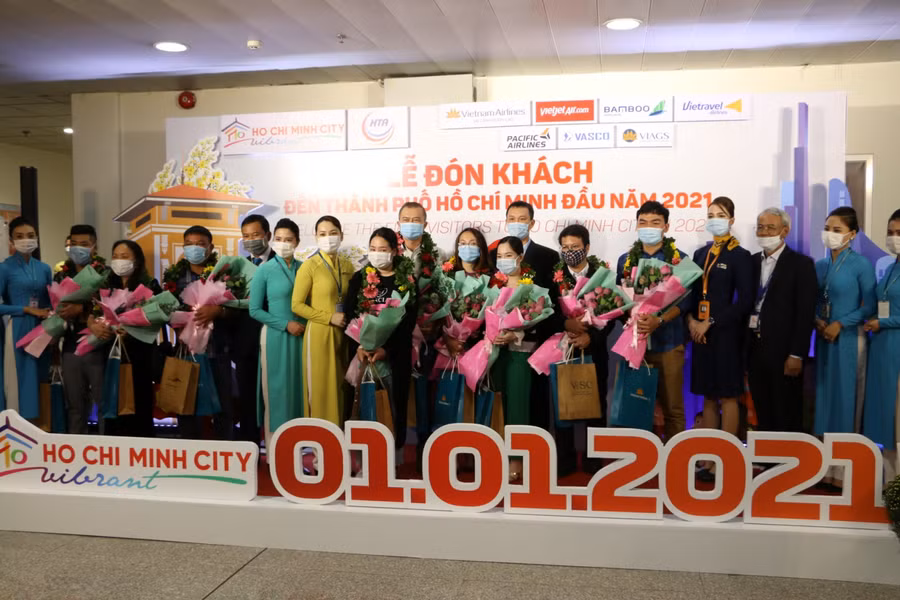 Các hành khách được chào đón nồng nhiệt.