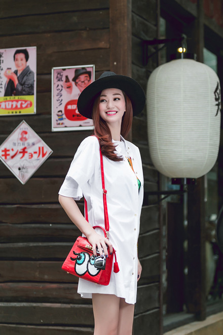 Khánh My phối đồ linh hoạt ngày hè ảnh 4