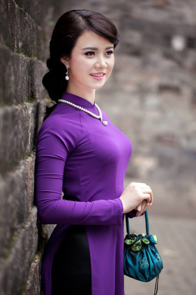 Những MC 9x xinh đẹp, đa tài khiến vạn người mê Nhung MC 9x xinh dep, da tai khien van nguoi me