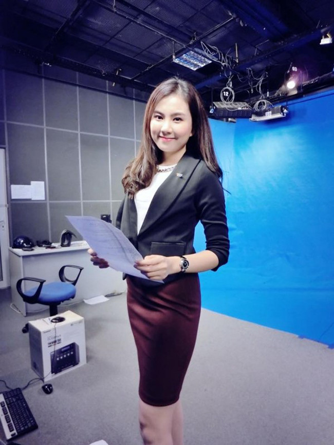 Những MC 9x xinh đẹp, đa tài khiến vạn người mê Nhung MC 9x xinh dep, da tai khien van nguoi me