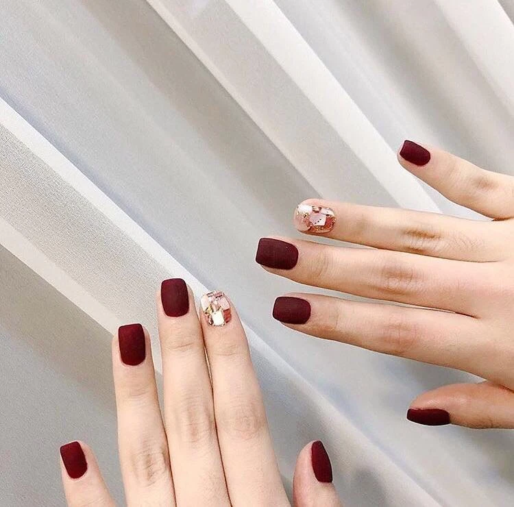 Những mẫu nail phong thủy đón tết vừa đẹp vừa sang