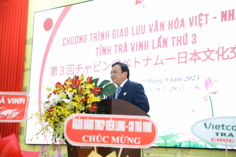 Ông Lê Văn Hẳn, Chủ tịch UBND tỉnh Trà Vinh phát biểu tại chương trình. Ông Lê Văn Hẳn, Chủ tịch UBND tỉnh Trà Vinh phát biểu tại chương trình.