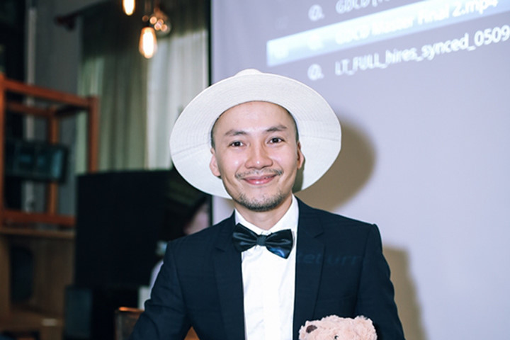 Tiến Đạt "đáp trả" Hari Won: "Anh đi xa lắm rồi" trong họp báo ra mắt MV