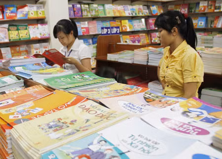 Không có tình trạng độc quyền in SGK, sách tham khảo