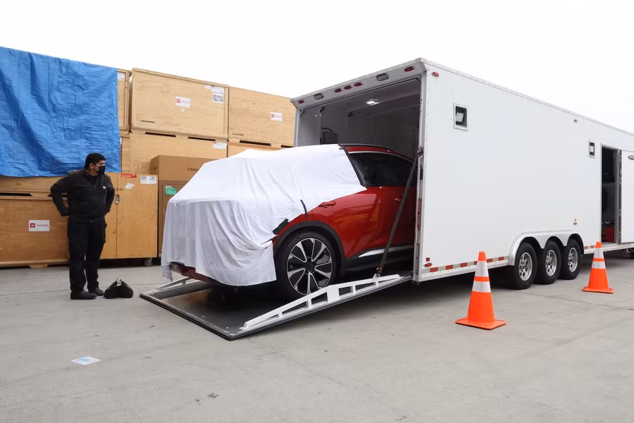 Ảnh “độc” bộ đôi xe điện VF e35, VF e36 trước giờ khai mạc LA Auto Show 2021