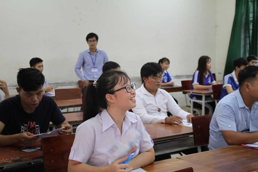 Giải pháp củng cố kiến thức, tư vấn học sinh được triển khai đồng bộ.