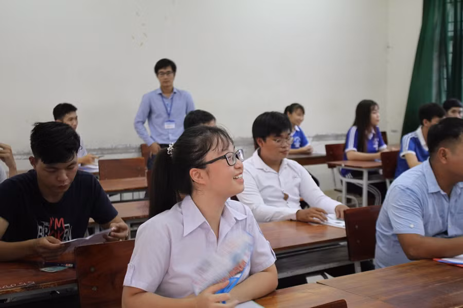 Giải pháp củng cố kiến thức, tư vấn học sinh được triển khai đồng bộ.