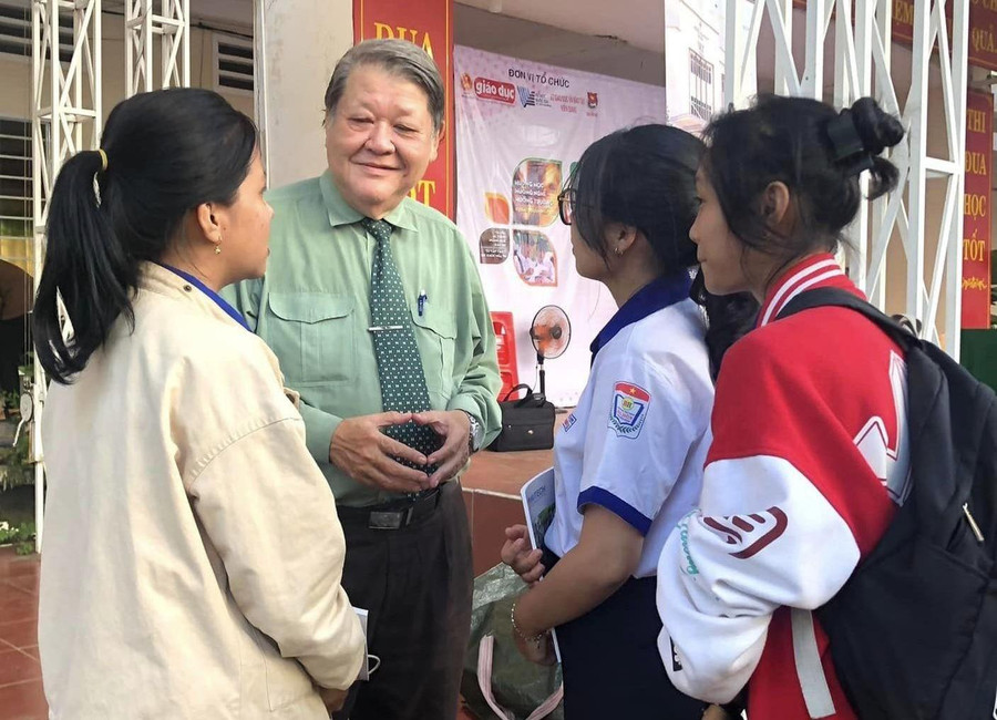 Công tác tư vấn hướng nghiệp đóng vai trò dẫn dắt rất lớn cho việc lựa chọn ngành nghề của thí sinh.