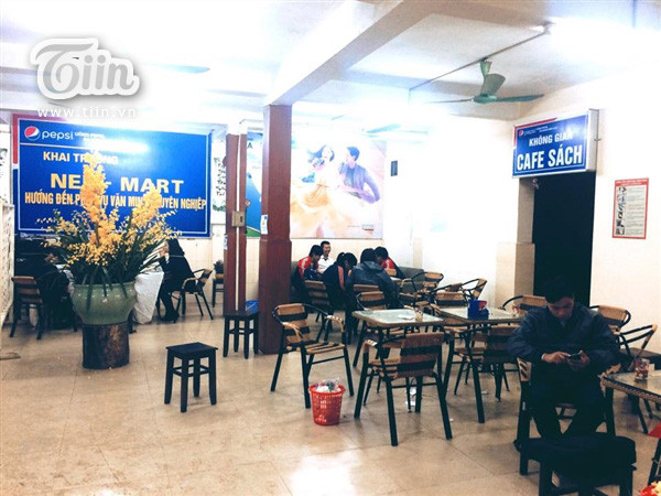 Sinh viên Luật ngỡ ngàng với căng tin sang chảnh