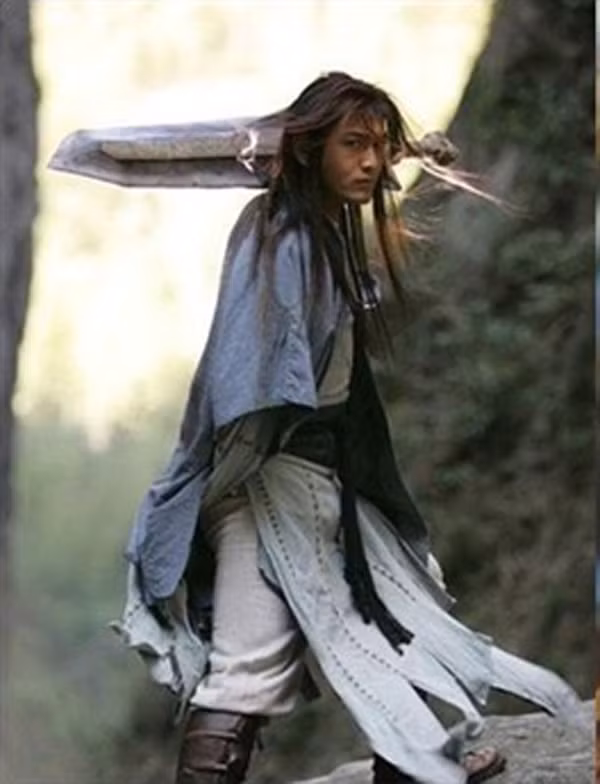 4 thanh bảo kiếm uy lực nhất trong truyện Kim Dung ảnh 6 4 thanh bảo kiếm uy lực nhất trong truyện Kim Dung