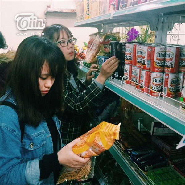 Sinh viên Luật ngỡ ngàng với căng tin sang chảnh