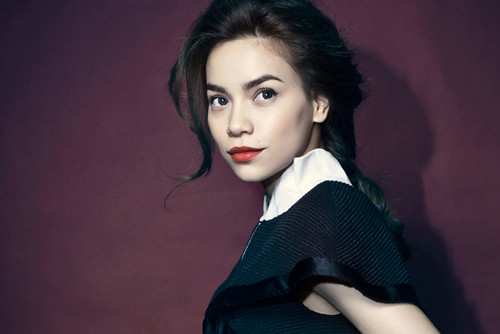 Những nốt ruồi duyên tôn nét đẹp của mỹ nữ Việt - 9