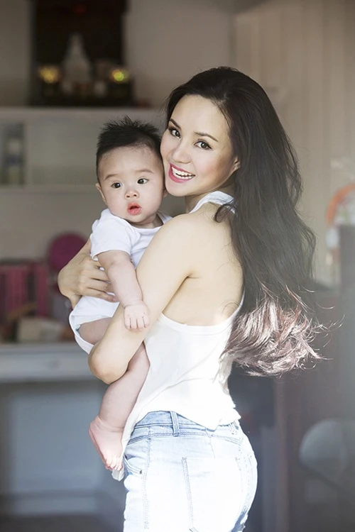 Vy Oanh: “Tôi bớt khó tính sau khi sinh con“