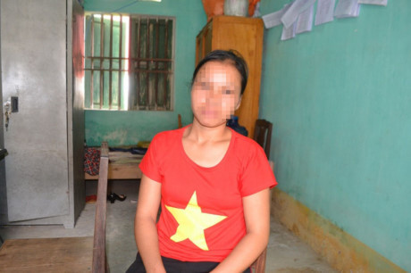 Chiêu lừa đảo mới khiến thiếu phụ người Dao bị ép làm vợ xứ người - Ảnh 1 Chieu lua dao moi khien thieu phu nguoi Dao bi ep lam vo xu nguoi - Anh 1