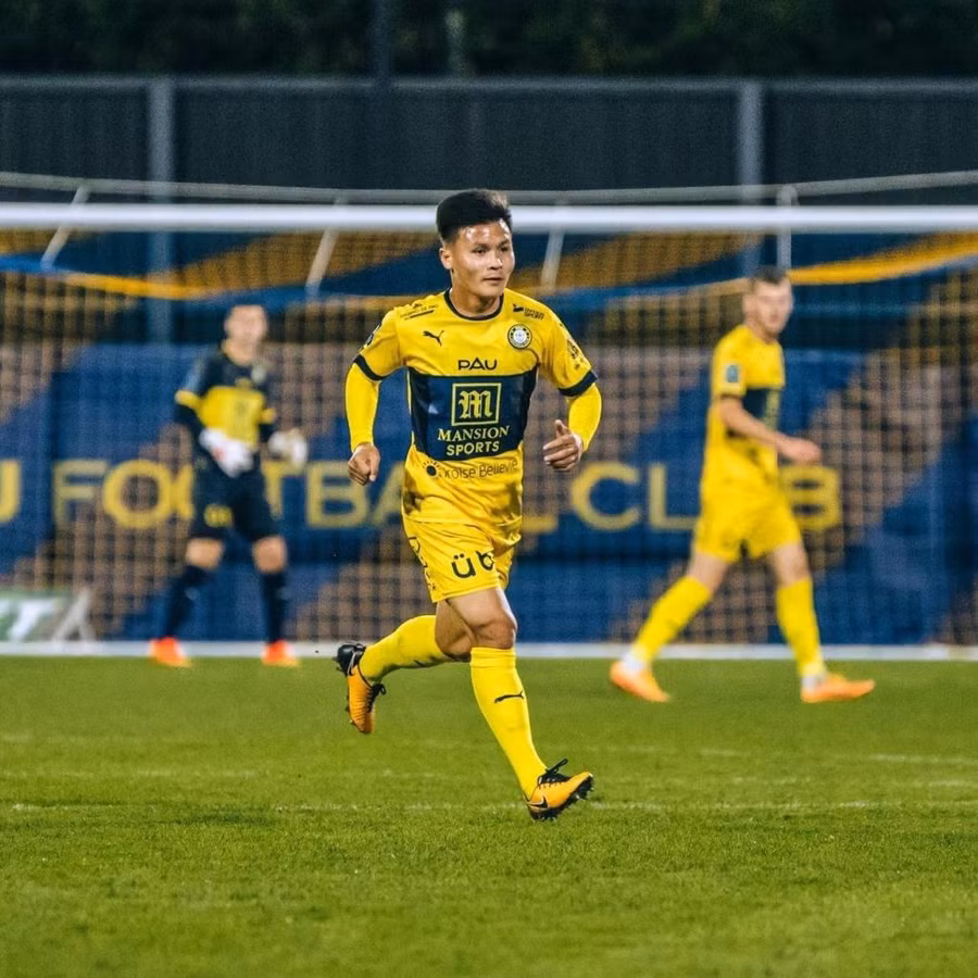 Quang Hải đang nỗ lực và dần khẳng định được vị trí tại PAU FC
