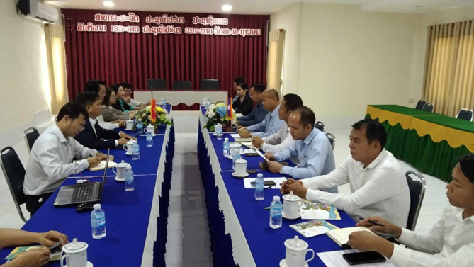 Buổi làm việc của đoàn công tác Trường ĐH Đồng Tháp tại Sở Giáo dục và Thể thao Champasack.