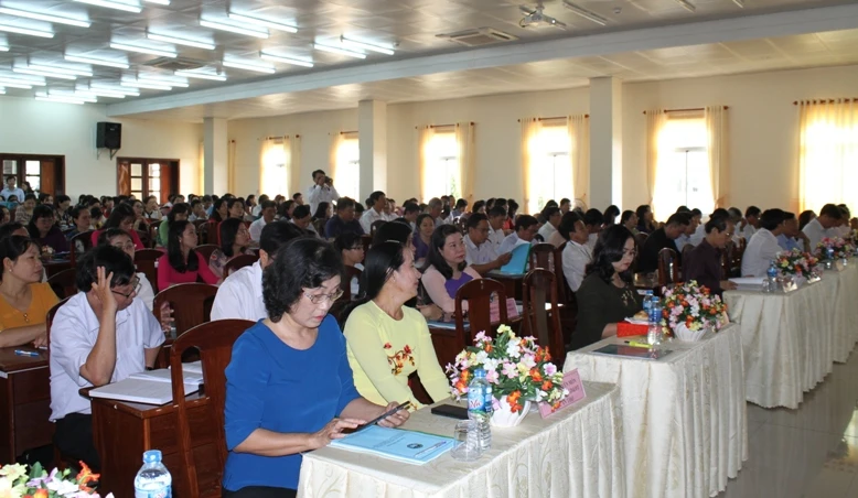 Quang cảnh hội nghị