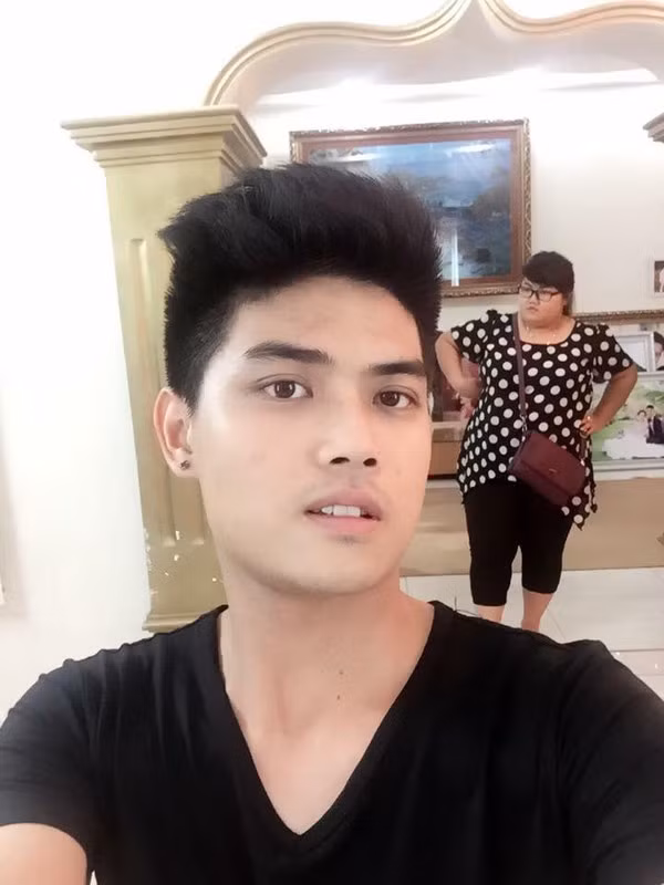 Thêm một anh chồng “nhà người ta” tự hào vì vợ béo khiến chị em “phát thèm“