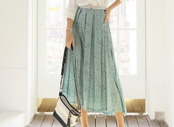 Cách chọn váy midi dành cho những cô nàng thấp bé nhẹ cân
