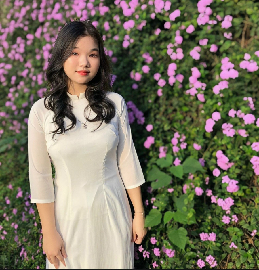 Nông Thị Hồng Thoa - sinh viên ngành ngôn ngữ Trung Quốc, Trường ĐH Hà Nội. Ảnh: NVCC Nông Thị Hồng Thoa - sinh viên ngành ngôn ngữ Trung Quốc, Trường ĐH Hà Nội. Ảnh: NVCC