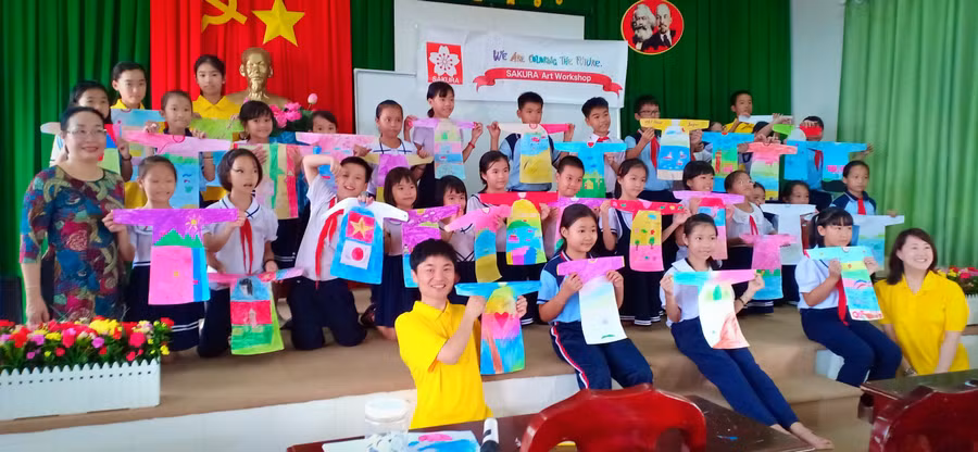 Học sinh Côn Đảo trong một buổi trải nghiệm.