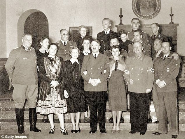 Soi nhan sắc người tình lâu năm của Hitler ảnh 8 Soi nhan sắc người tình lâu năm của Hitler ảnh 8