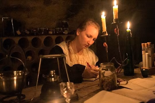 Học sinh được cảm nhận những hình ảnh, hiệu ứng đặc sắc và kịch tính. Ảnh:College of Wizardry