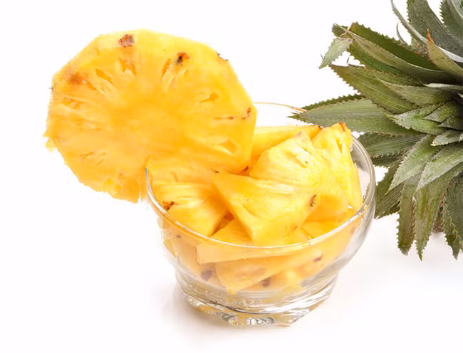 Dứa là trái cây tốt cho nội tạng, làm sạch đường ruột, nhưng nhóm người này không nên ăn