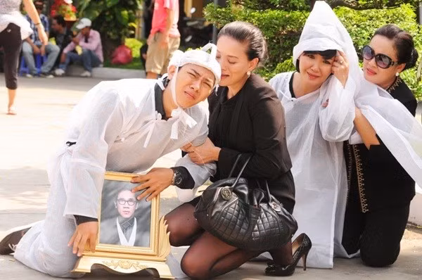 9 bộ phim truyền hình Việt gây sốt nhất năm 2014 11