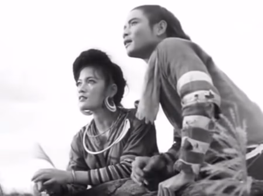 Nghệ sĩ Nhân dân Trần Phương (A Phủ) cùng bạn diễn Đức Hoàn (Mị) trong phim “Vợ chồng A Phủ”. Ảnh tư liệu: INT