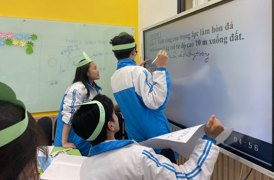 Giờ học Vật lý của học sinh của Trung tâm giáo dục thường xuyên Hải Phòng. Ảnh: Website của trung tâm. Giờ học Vật lý của học sinh của Trung tâm giáo dục thường xuyên Hải Phòng. Ảnh: Website của trung tâm.