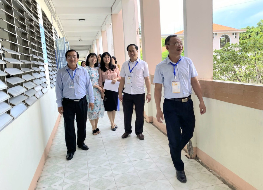 Đoàn kiểm tra kiểm tra thực tế tại một số Điểm thi trên địa bàn tỉnh.