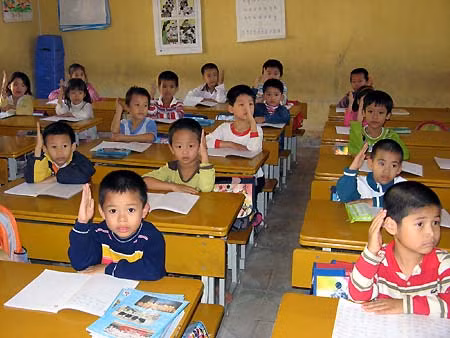 Những trường học “dương thịnh, âm suy“