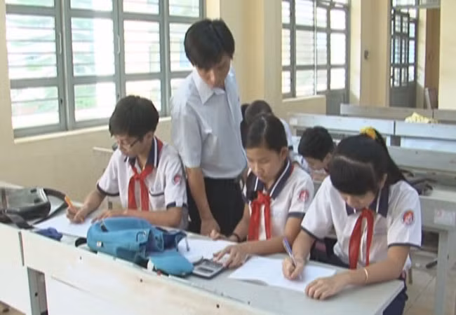 Phụ đạo hè 1 tháng cho học sinh trường phổ thông dân tộc nội trú