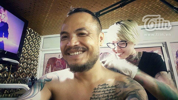 Kí ức những xăm hình cho Trần lập của cô thợ xăm 8x