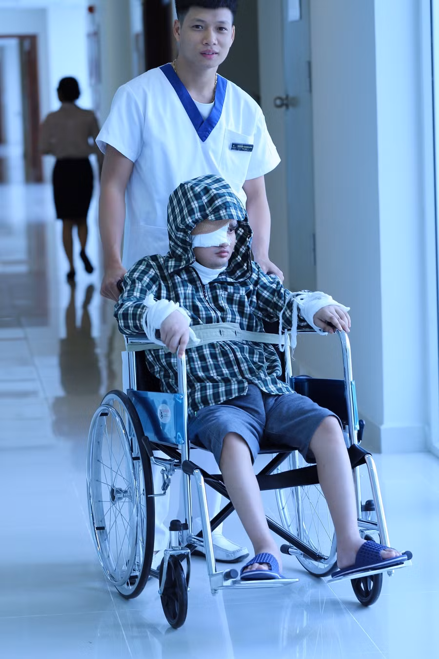 Thắng đã tiến triển tích cực sau ca phẫu thuật, chấm dứt chuỗi ngày chật vật chạy chữa vì khối u khủng