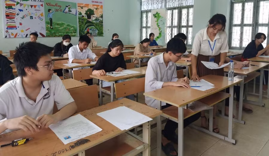 Toàn tỉnh Lai Châu có trên 2.000 thí sinh đăng ký xét tuyển cao đẳng, đại học.