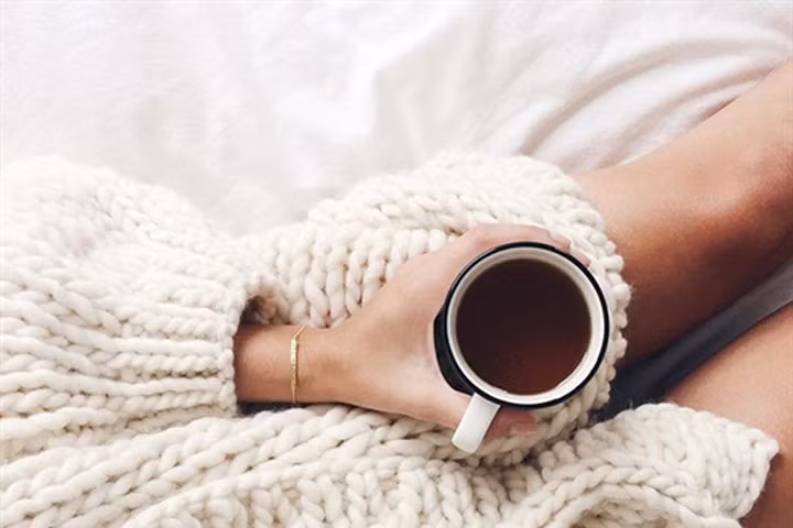 Uống nước nóng để được hưởng 6 lợi ích mà nước lạnh không có